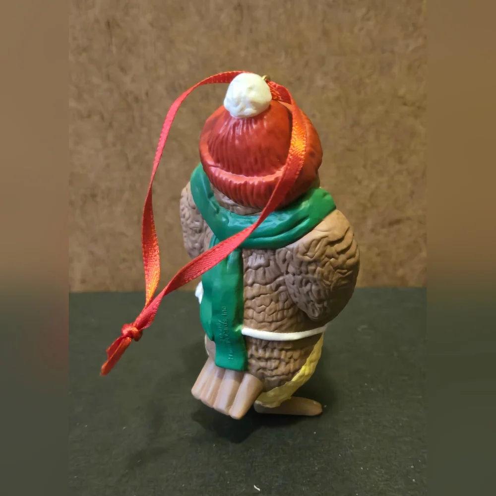 ​Vintage 1993 Hallmark Keepsake Ornament: Owl from Disney’s Winnie the Pooh